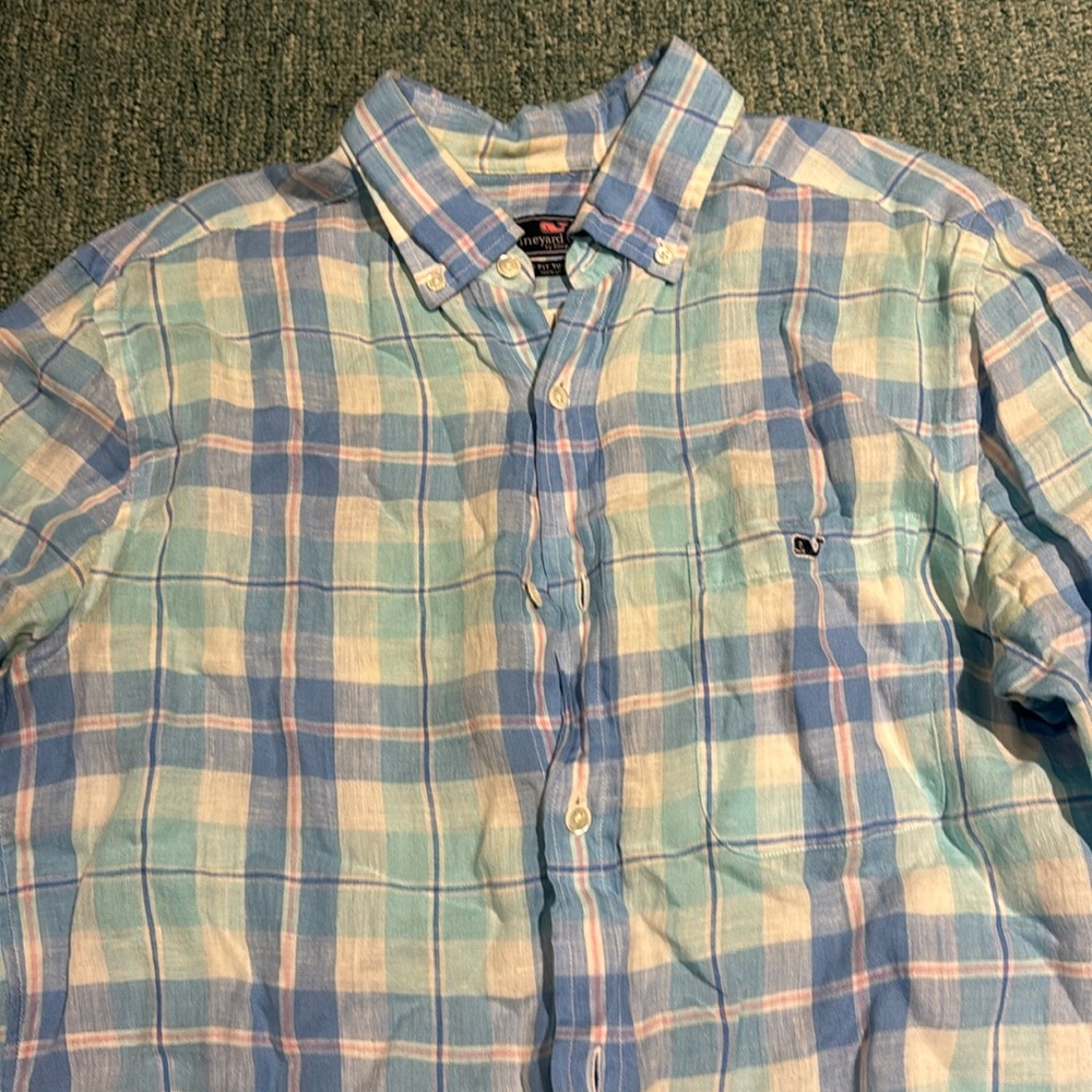 Vineyard vines shirt